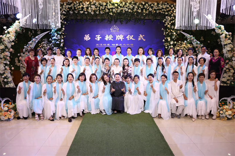 1652253108136621.jpg 大场面 e91b73bbda78ae4a3d517b4796ce175.jpg