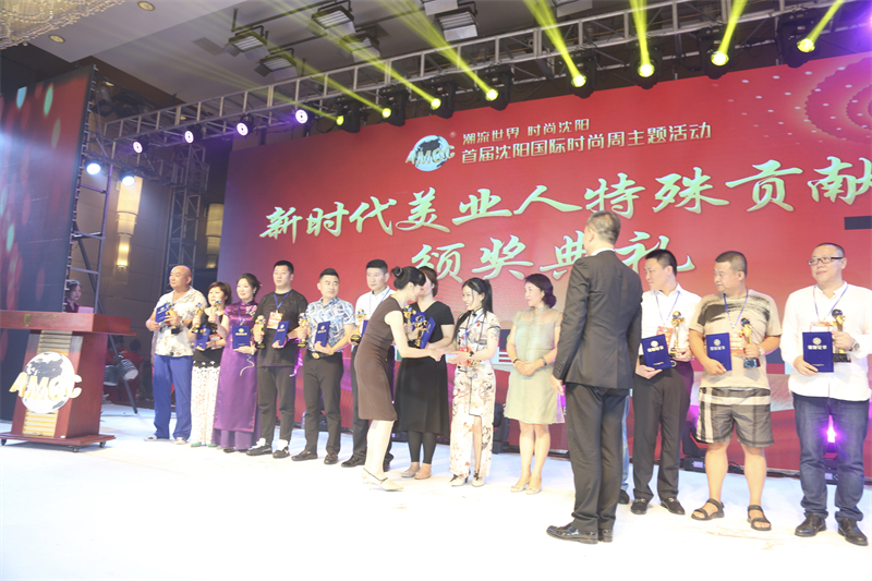 1652254406283296.jpg 横排照片和一些设计.282.jpg